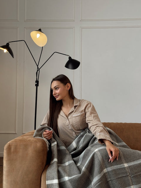 Merino Grey Koc w kratę z wełny merynosów 140×200 cm, przytulny, dekoracyjny