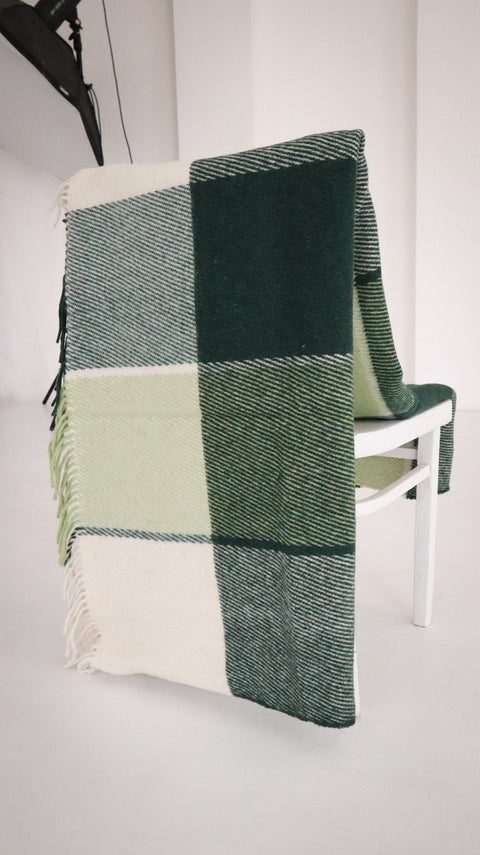 Elf Green & Ivory Плед з новозеландської вовни 170×210 см у клітинку відтінків зеленого