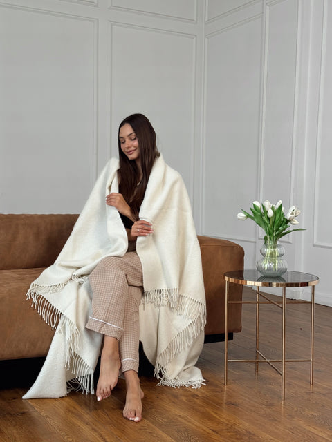 Merino Solid Плед з вовни мериноса молочний 150×200 см з китицями