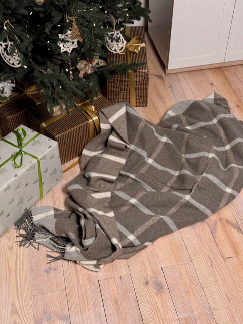 Merino Grey Koc w kratę z wełny merynosów 140×200 cm, przytulny, dekoracyjny