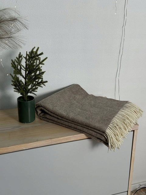 Merino Herringbone Плед з вовни мериноса у ялинку 140×200 см світло-коричневий