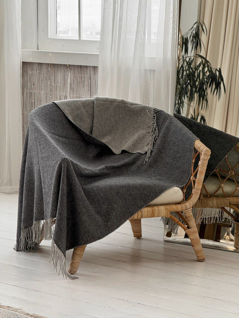 Marse Light & Dark Grey Dwustronny Koc z wełny merynosa 140x200 cm Elegantna szarość