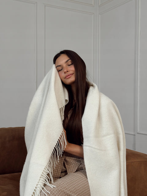Merino Solid Плед з вовни мериноса молочний 150×200 см з китицями