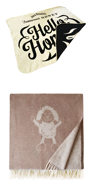 Jacquard blanket with logo